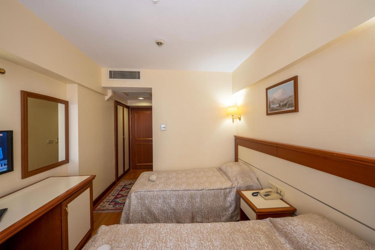 Hotel Erdal อิสตันบูล ภายนอก รูปภาพ