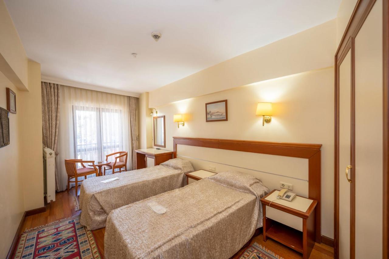 Hotel Erdal อิสตันบูล ภายนอก รูปภาพ
