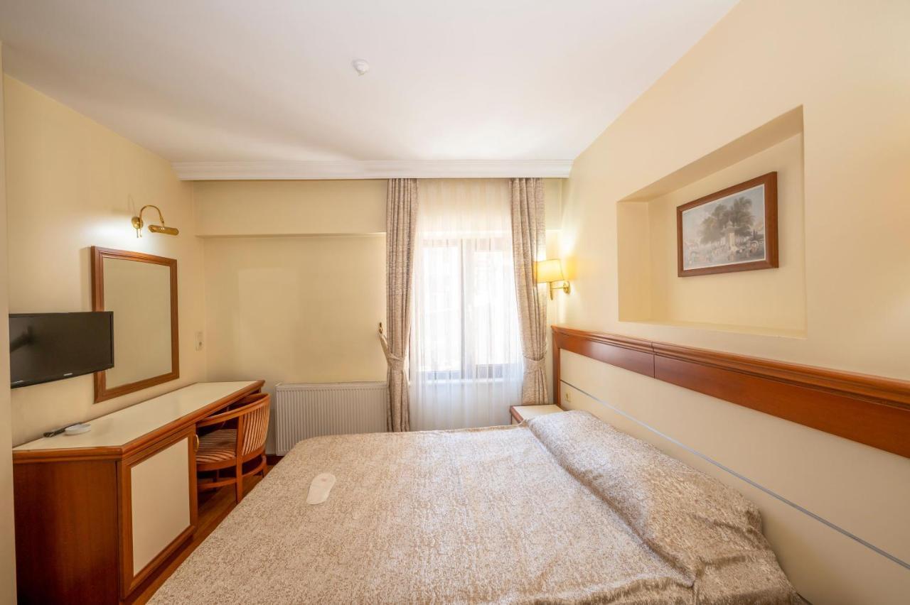 Hotel Erdal อิสตันบูล ภายนอก รูปภาพ
