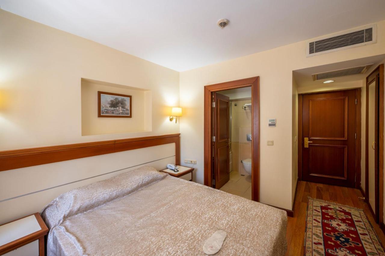 Hotel Erdal อิสตันบูล ภายนอก รูปภาพ