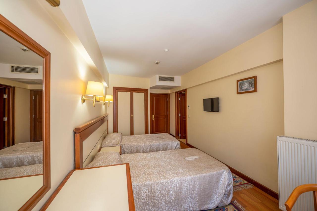 Hotel Erdal อิสตันบูล ภายนอก รูปภาพ